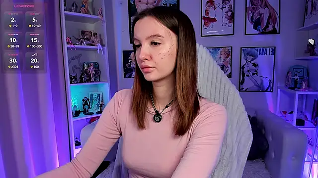 Snapshot of Layla_Bloom chatting on February 27, 2026, 5:35 pm Layla Bloom online show from February 27, 2026, 5:35 pm