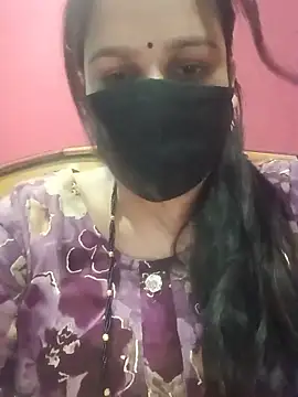 Snapshot of 01Roshani chatting on June 15, 2026, 9:17 pm 01Roshani online show from June 15, 2026, 9:17 pm