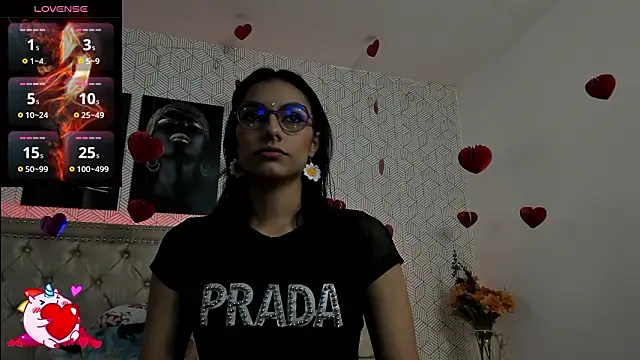 Snapshot of MeganRosseX chatting on February 13, 2026, 5:09 pm MeganRosseX online show from February 13, 2026, 5:09 pm