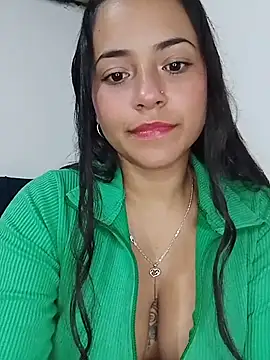 Snapshot of Maliha_21 chatting on February 24, 2026, 6:39 pm Maliha 21 online show from February 24, 2026, 6:39 pm