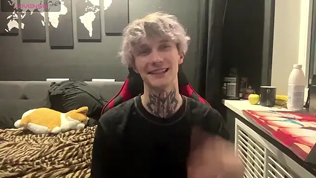 Mastur Bister online show from January 14, 2026, 9:20 pm