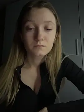 LisaWhitexz online show from January 5, 2026, 6:33 pm