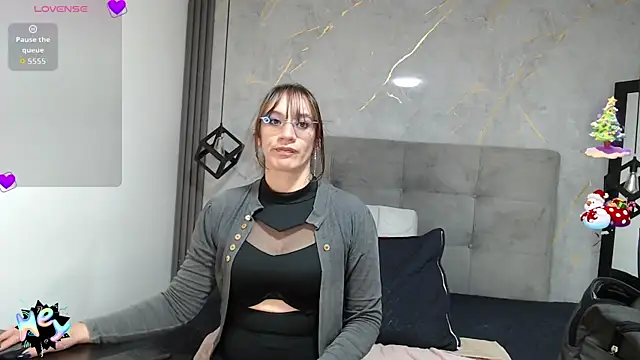 Snapshot of AvaStonee chatting on January 9, 2026, 3:59 pm AvaStonee online show from January 9, 2026, 3:59 pm