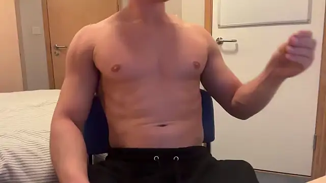 Tommy2165 online show from February 20, 2026, 7:58 pm