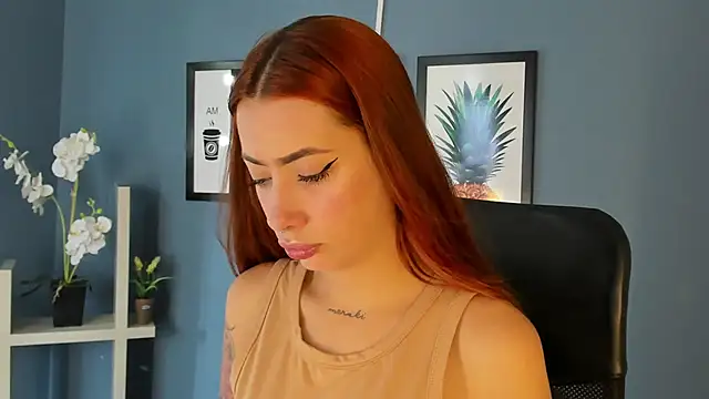 LolaGray   online show from March 2, 2026, 7:21 pm