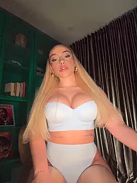 Ginevrafedez online show from March 4, 2026, 4:29 am