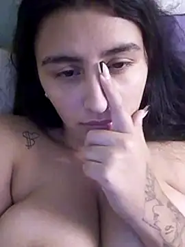 Tiffany06 online show from April 4, 2026, 9:29 am