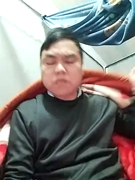 zuzu0099 online show from January 8, 2026, 2:19 pm