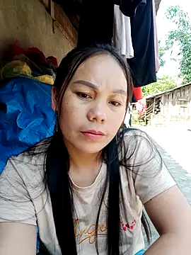 vanvan005 online show from May 15, 2026, 11:34 pm