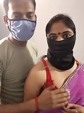 Snapshot of Sexy_pari01 chatting on March 28, 2026, 9:09 am Sexy pari01 online show from March 28, 2026, 9:09 am