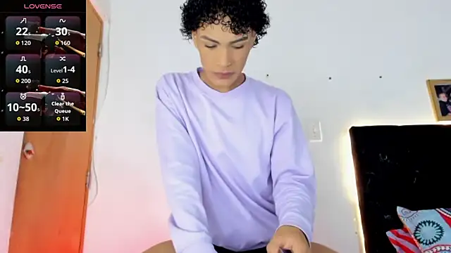 HotboyLyan online show from July 13, 2026, 10:07 am