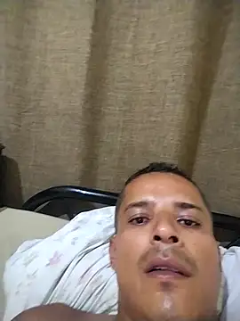 Snapshot of Gracho_25 chatting on February 3, 2026, 2:53 am Gracho 25 online show from February 3, 2026, 2:53 am