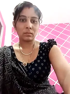 Hot ree85 online show from March 11, 2026, 6:41 am