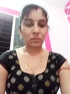 Hot ree85 online show from May 10, 2026, 8:41 am