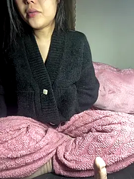 lealia699 online show from January 7, 2026, 8:28 am