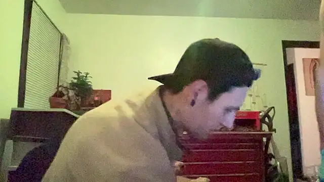 FADEDSADBOY online show from January 14, 2026, 8:31 am