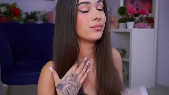 Ava Solis online show from January 14, 2026, 8:03 pm