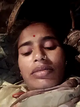 Snapshot of Jan_692 chatting on February 28, 2026, 11:28 pm Jan 692 online show from February 28, 2026, 11:28 pm