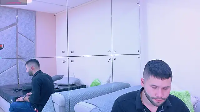 Snapshot of AndyKnoxx chatting on February 6, 2026, 4:28 am AndyKnoxx online show from February 6, 2026, 4:28 am