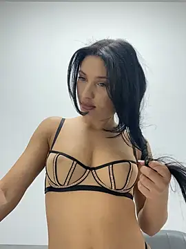 Snapshot of Marialove221 chatting on February 13, 2026, 7:32 pm Marialove221 online show from February 13, 2026, 7:32 pm