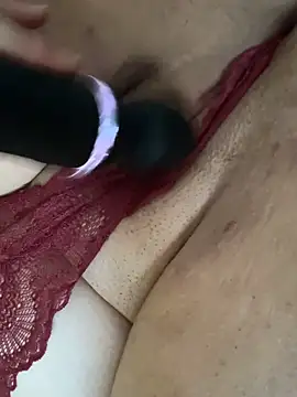 YourPrettyHazel online show from August 9, 2026, 1:38 pm
