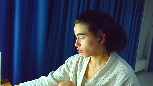 Vlada Elfie online show from March 25, 2026, 7:31 pm