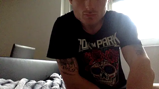 Fitlover1994 online show from February 7, 2026, 8:40 am