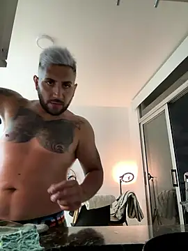 LittleRoccoph online show from January 10, 2026, 12:01 am