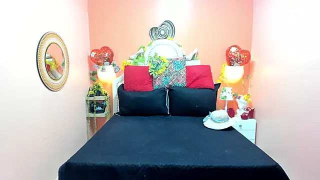 Dalila Najjar  online show from May 23, 2026, 2:21 pm