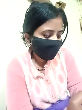 Rennu0082 online show from January 12, 2026, 10:09 am