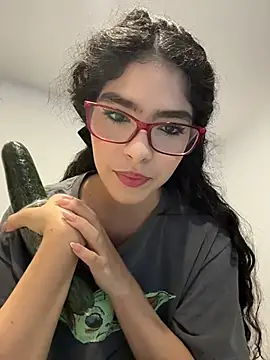 dani bela online show from March 11, 2026, 4:07 am