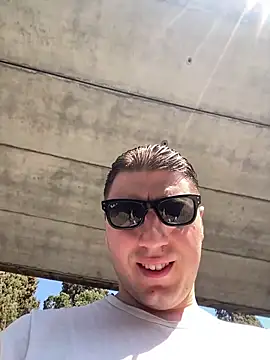 Snapshot of allee2206 chatting on March 23, 2026, 10:41 am allee2206 online show from March 23, 2026, 10:41 am