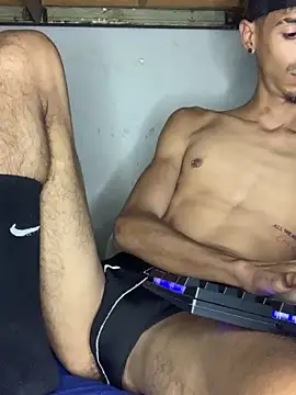 alexx 23cm online show from February 4, 2026, 7:31 pm