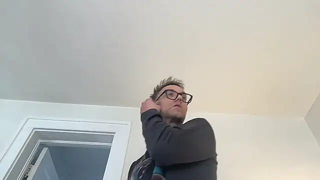 wolverinedream online show from February 21, 2026, 9:49 pm