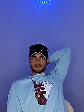 Fernandocj  online show from January 5, 2026, 8:12 pm