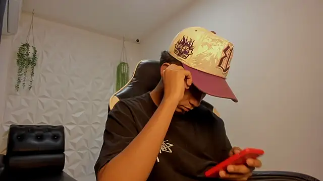 Alluringangel23 online show from January 7, 2026, 1:52 am