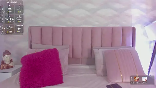 im miadoll online show from March 3, 2026, 1:28 pm