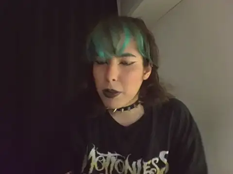 goth latina online show from January 11, 2026, 8:47 pm