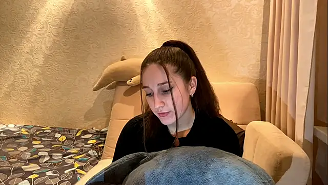 NoisyGreta online show from January 6, 2026, 2:21 pm