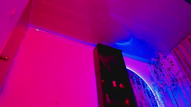 Sweet lenna online show from March 20, 2026, 11:20 pm