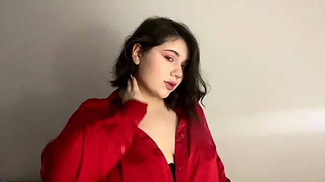 LunaBlakes online show from February 11, 2026, 8:08 am