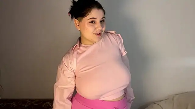 LunaBlakes online show from March 2, 2026, 8:43 am