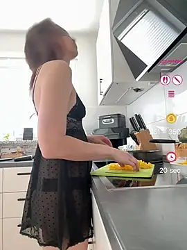 Ina-Immergeil online show from May 12, 2026, 7:38 am