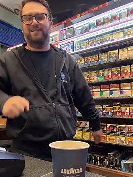 Dominic2295 online show from January 19, 2026, 5:00 am