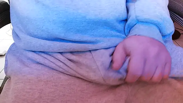 Dominic2295 online show from February 1, 2026, 7:07 am