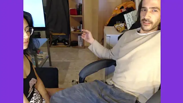 Snapshot of Blackroseyzeus chatting on January 11, 2026, 5:40 pm Blackroseyzeus online show from January 11, 2026, 5:40 pm