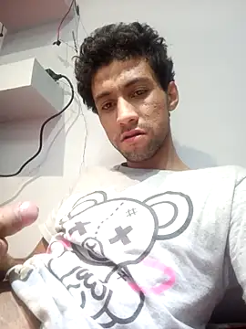 AlejandreBy online show from February 15, 2026, 10:06 pm