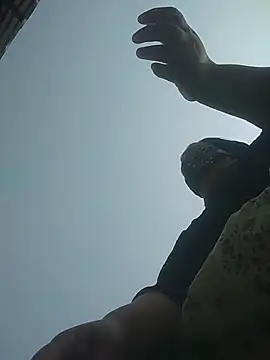 Snapshot of momo_loves chatting on February 3, 2026, 4:21 am momo loves online show from February 3, 2026, 4:21 am