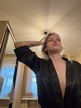 Snapshot of AshleyMur chatting on July 20, 2026, 4:38 am AshleyMur online show from July 20, 2026, 4:38 am
