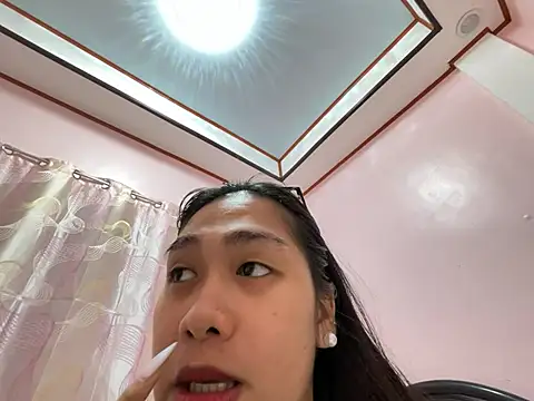 Mira Janee online show from January 13, 2026, 12:10 pm